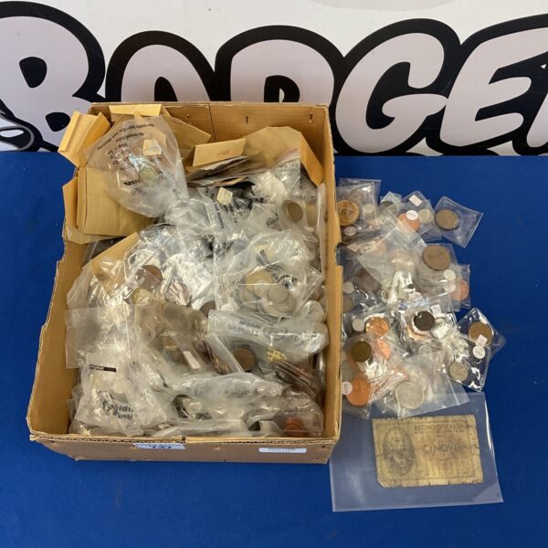 Mixed coin collection lot with British and world coins.