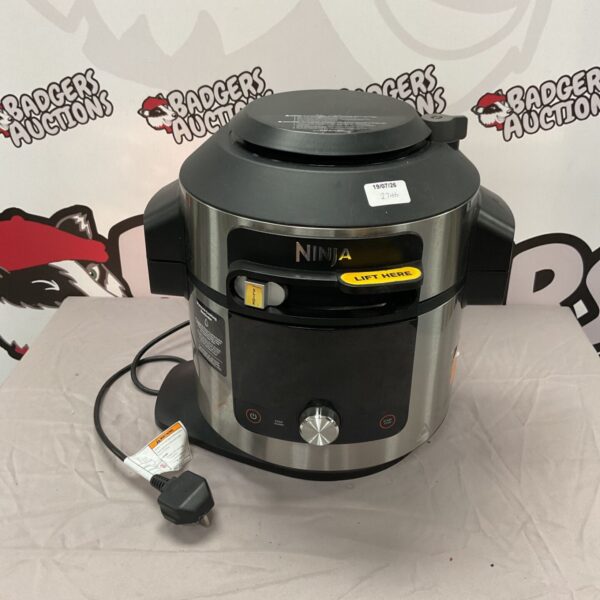 Ninja Foodi OP301UK multicooker, a versatile kitchen appliance.
