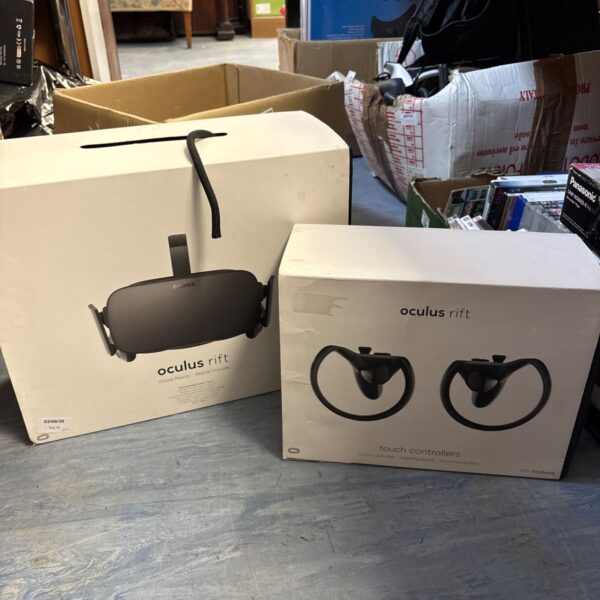 Oculus Rift VR headset with Touch controllers for immersive gaming.