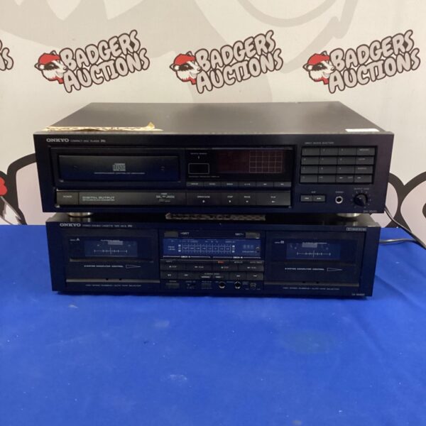 Vintage Onkyo R1 stereo system cassette and CD player.