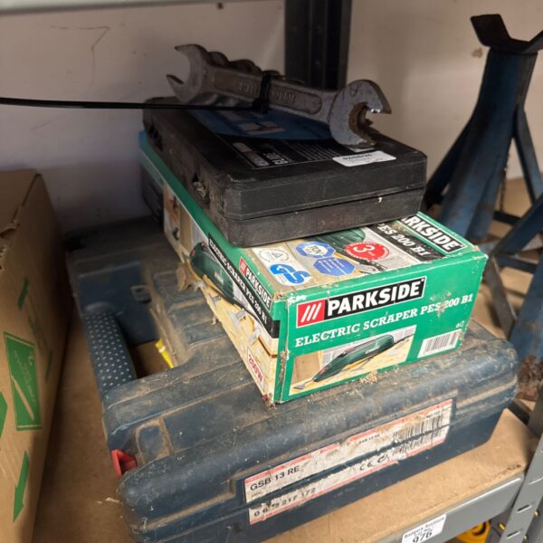 Parkside electric scraper PES 3000 in a tool bundle.