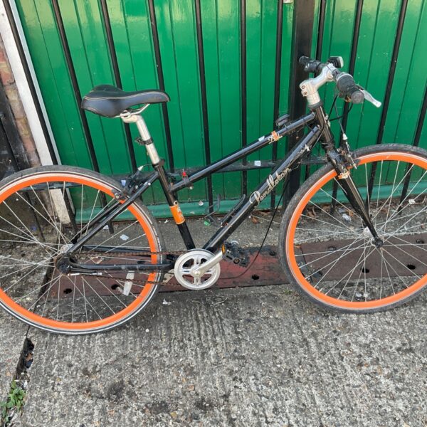 Pendleton Drake women's hybrid bike with orange rims.