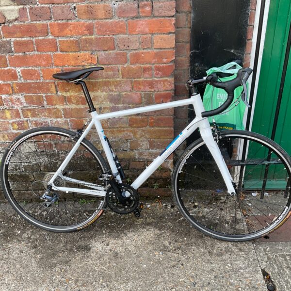 Pinnacle Dolomite 2 road bike in outdoor setting.