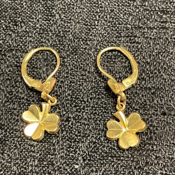 Vintage 14ct rolled gold cloverleaf earrings, delicate floral design.
