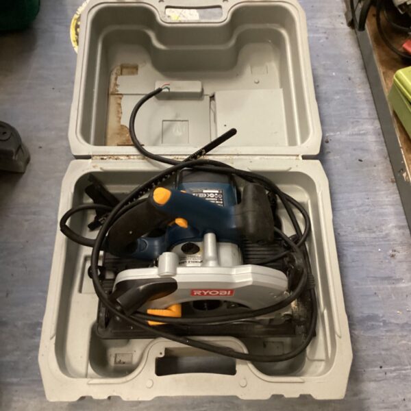 Ryobi EWS 1366 circular saw in its original carry case.