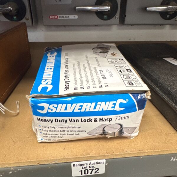 Silverline EXEL 32A heavy duty van lock and hasp for vehicle security.