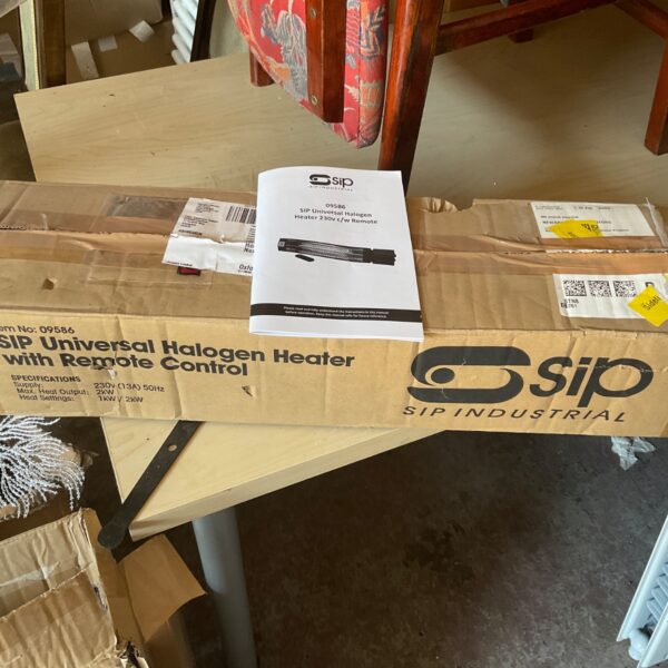 Sip 09586 universal halogen heater with remote control, side view.