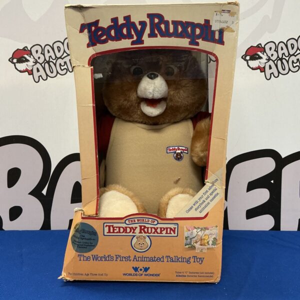 Vintage Teddy Ruxpin animated talking bear, 1985 model.