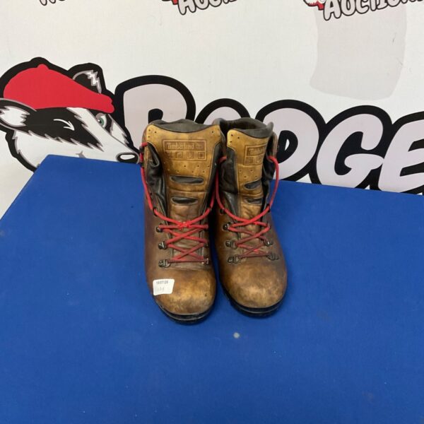 Timberland walking boots size 9.5, showing wear and tear.