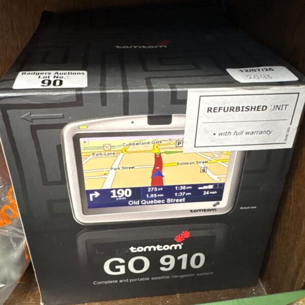 TomTom GO910 sat nav box, vintage car navigation system.