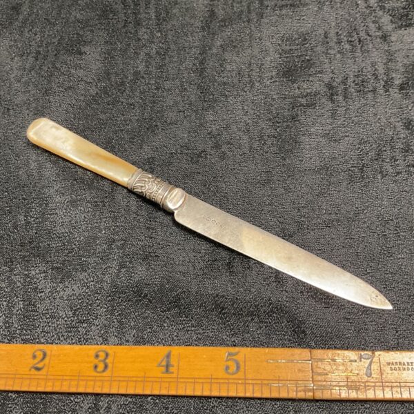 Antique Victorian fruit knife with mother of pearl handle by Lee and Wigfall.