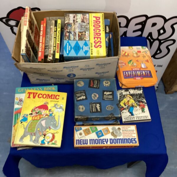 Vintage children's annuals and puzzles lot from the 1970s.