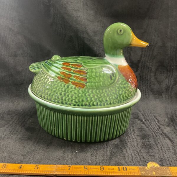Vintage ceramic duck egg bowl with lid.