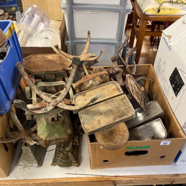 Job lot of vintage kitchen scales with enamel and cast iron details.