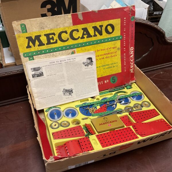 Vintage Meccano Outfit No 5 building set in original box.