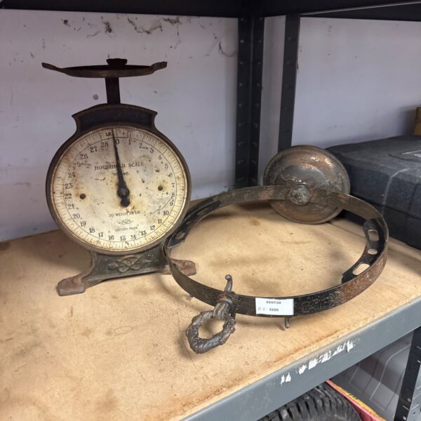 Vintage Salter No46 scale with antique gong frame for kitchen weighing.
