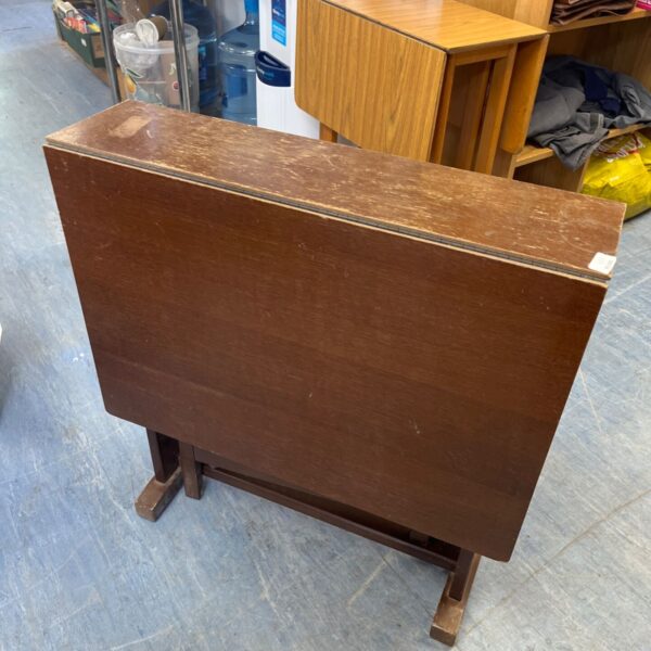 Vintage Sutherland table with drop leaves in walnut wood.