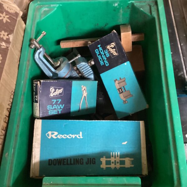 Vintage tool lot including Record dowelling jig and Eclipse honing guide.