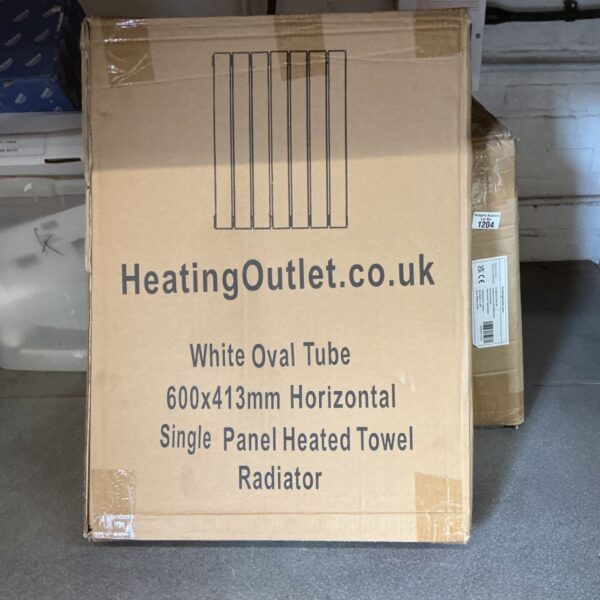 White horizontal single panel heated towel radiator 600x413mm.