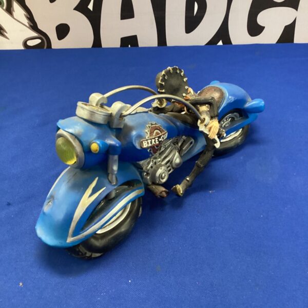 Detailed wooden Harley-Davidson motorcycle ornament for collectors.