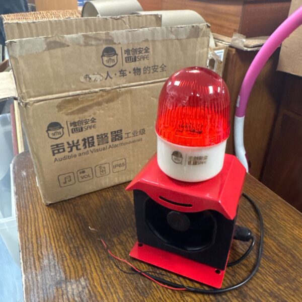 WTSafe 12v audible visual alarm siren in box.