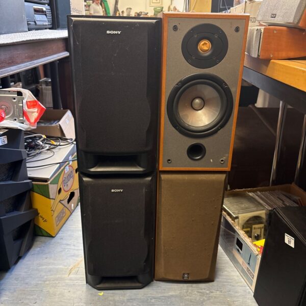 Vintage Yamaha NS-100 and Sony SS-EX75 speakers in a lot.