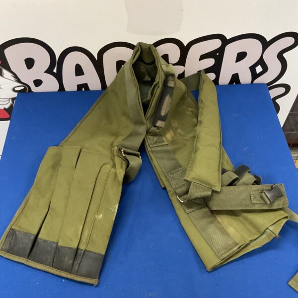 Vintage 58 Pattern webbing antenna rods case in olive green canvas.