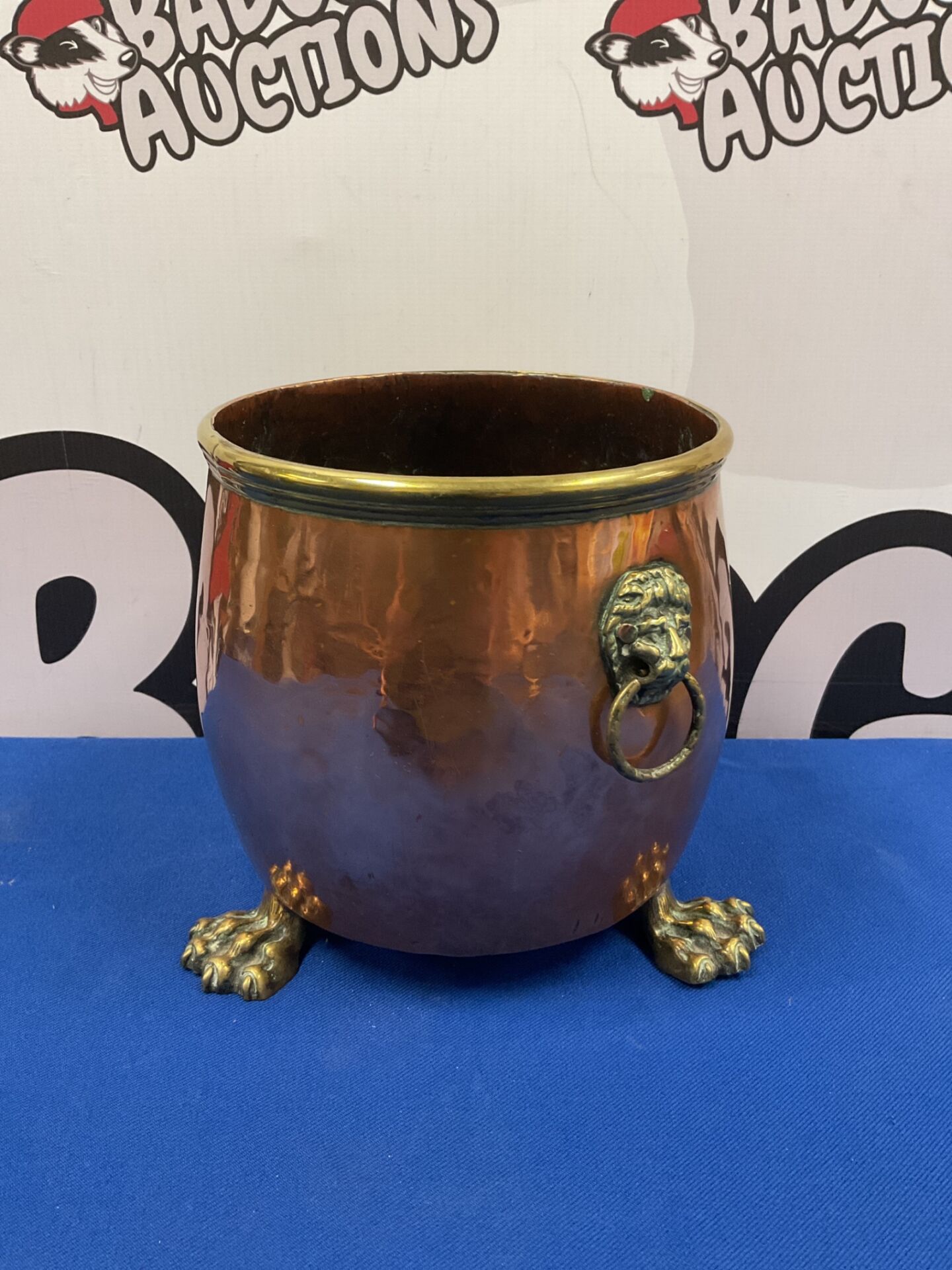 017 Antique copper pot with lion head handles & claw feet