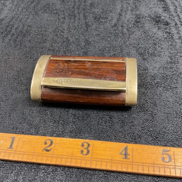 Antique French La San Claudienne wooden snuff box, detailed view.