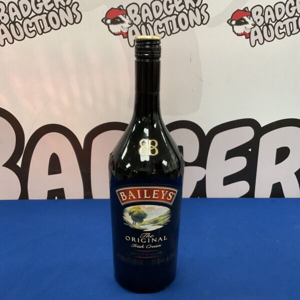 Sealed 1L bottle of Baileys Irish Cream liqueur for collectors.