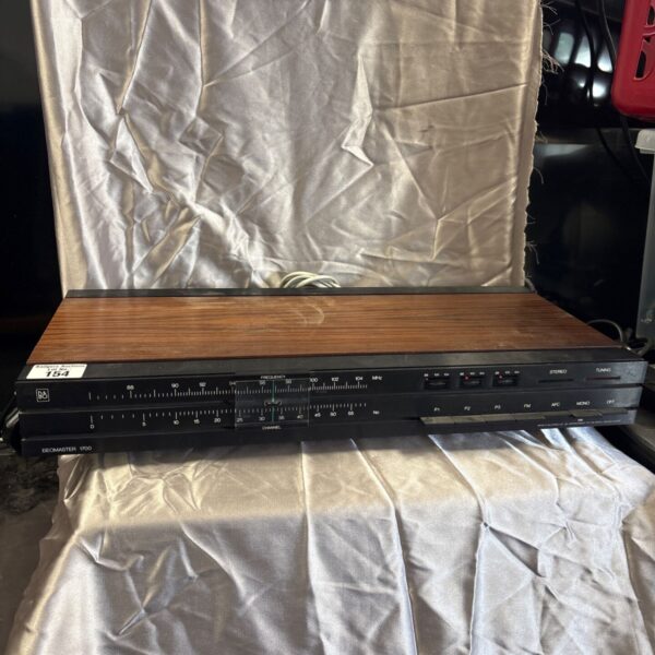 Vintage Bang & Olufsen Beomaster 1700 FM tuner, classic Danish audio equipment.