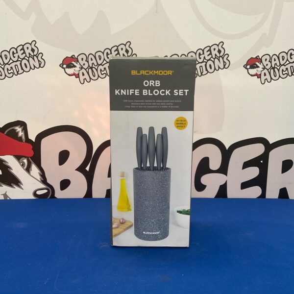 Blackmoor Orb Knife Block Set with stainless steel knives.