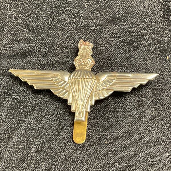 WWII British Army Parachute Regiment badge with King’s Crown.