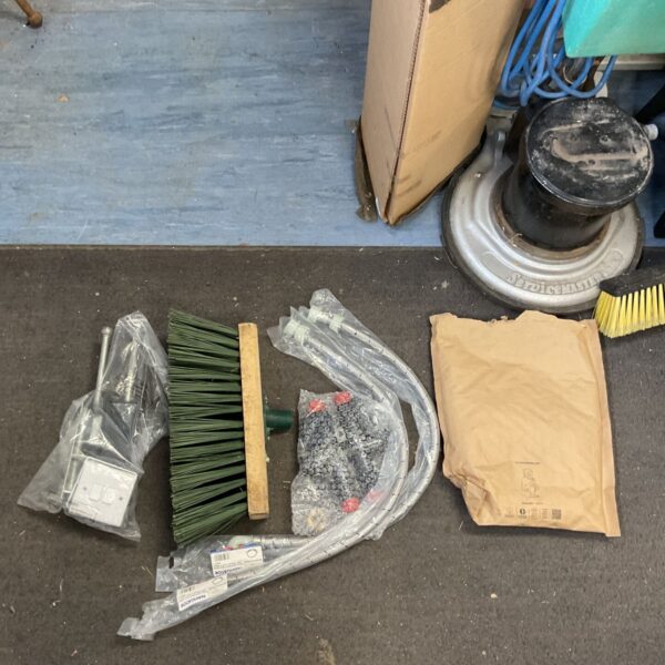 Broom handle and stainless steel flexi hose lot for DIY projects.