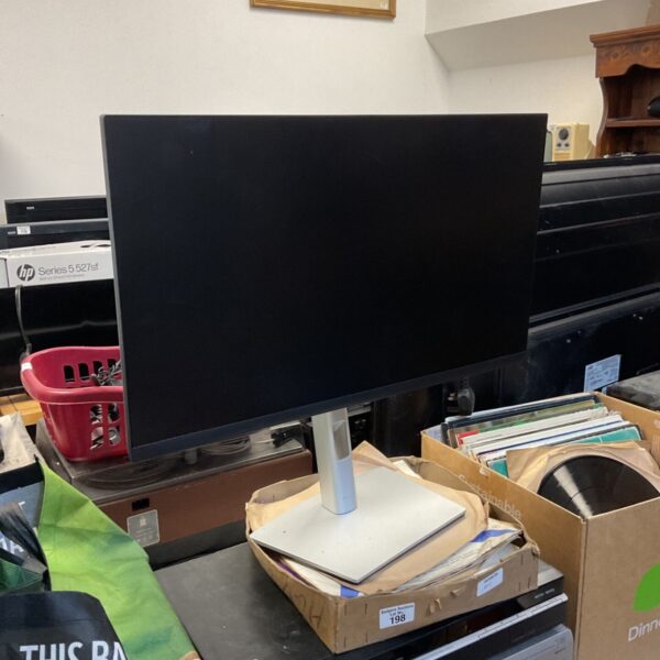 Dell 24 inch flat panel computer monitor in used condition.