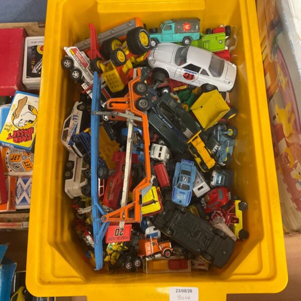 Mixed lot of diecast model cars including Burago, Matchbox, and Corgi.
