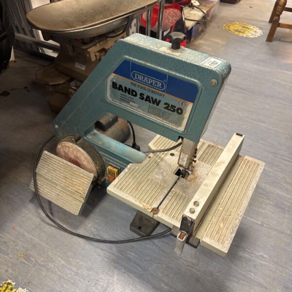 Draper Band Saw 250 for spares or repairs, vintage power tool.