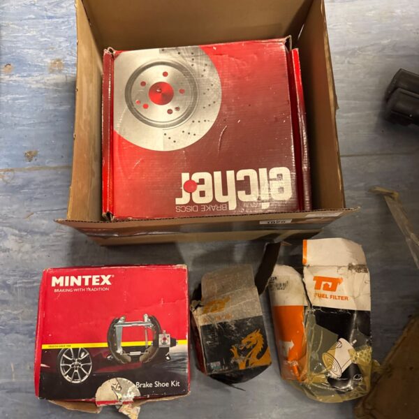 Ford Puma parts selection including brake discs and filters.