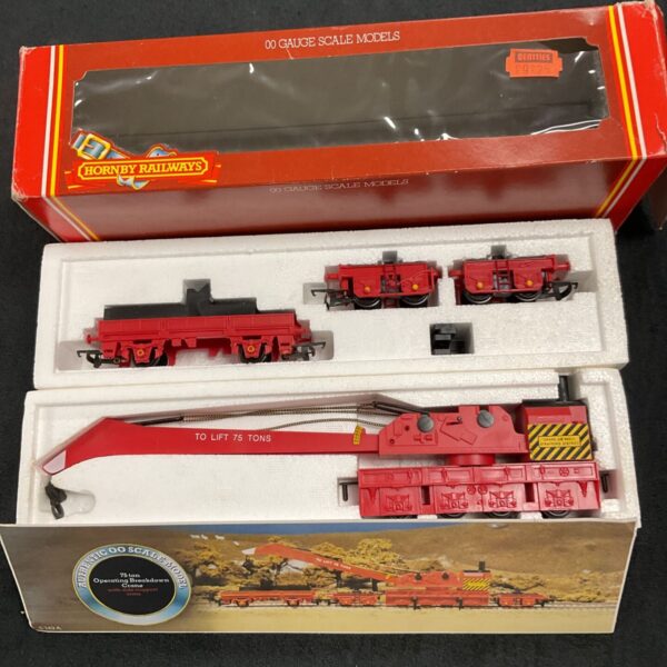 Hornby OO Gauge R739 Operating Crane in original box.