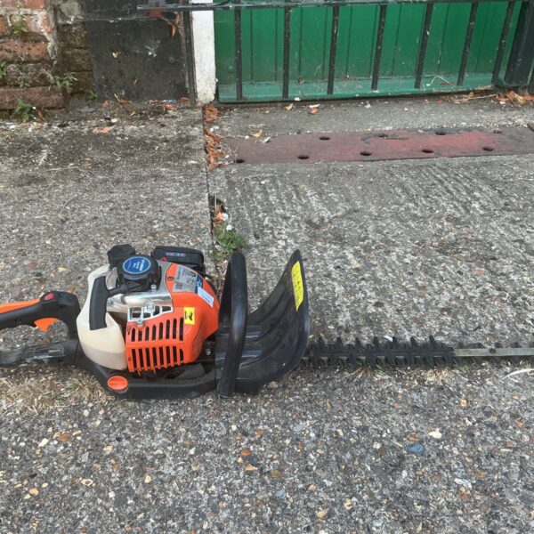 Hyundai petrol hedge trimmer for garden landscaping and hedge cutting.