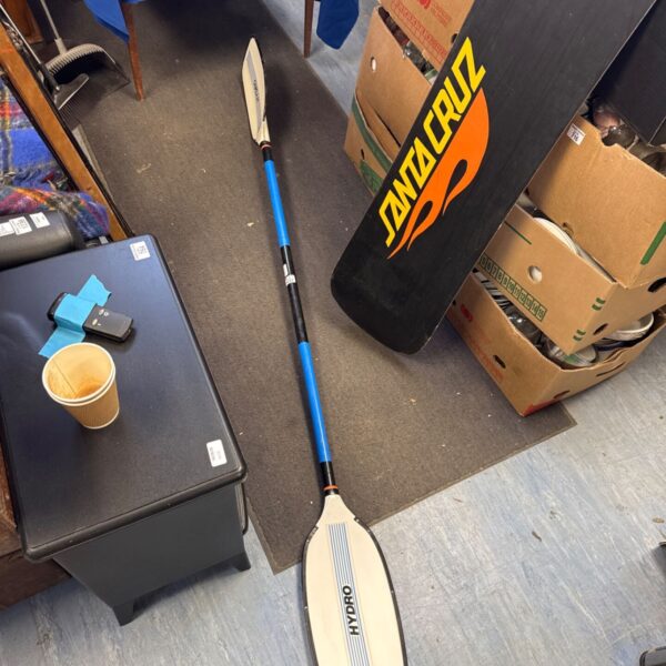 New Wave Blades Hydro kayak paddle in used condition.
