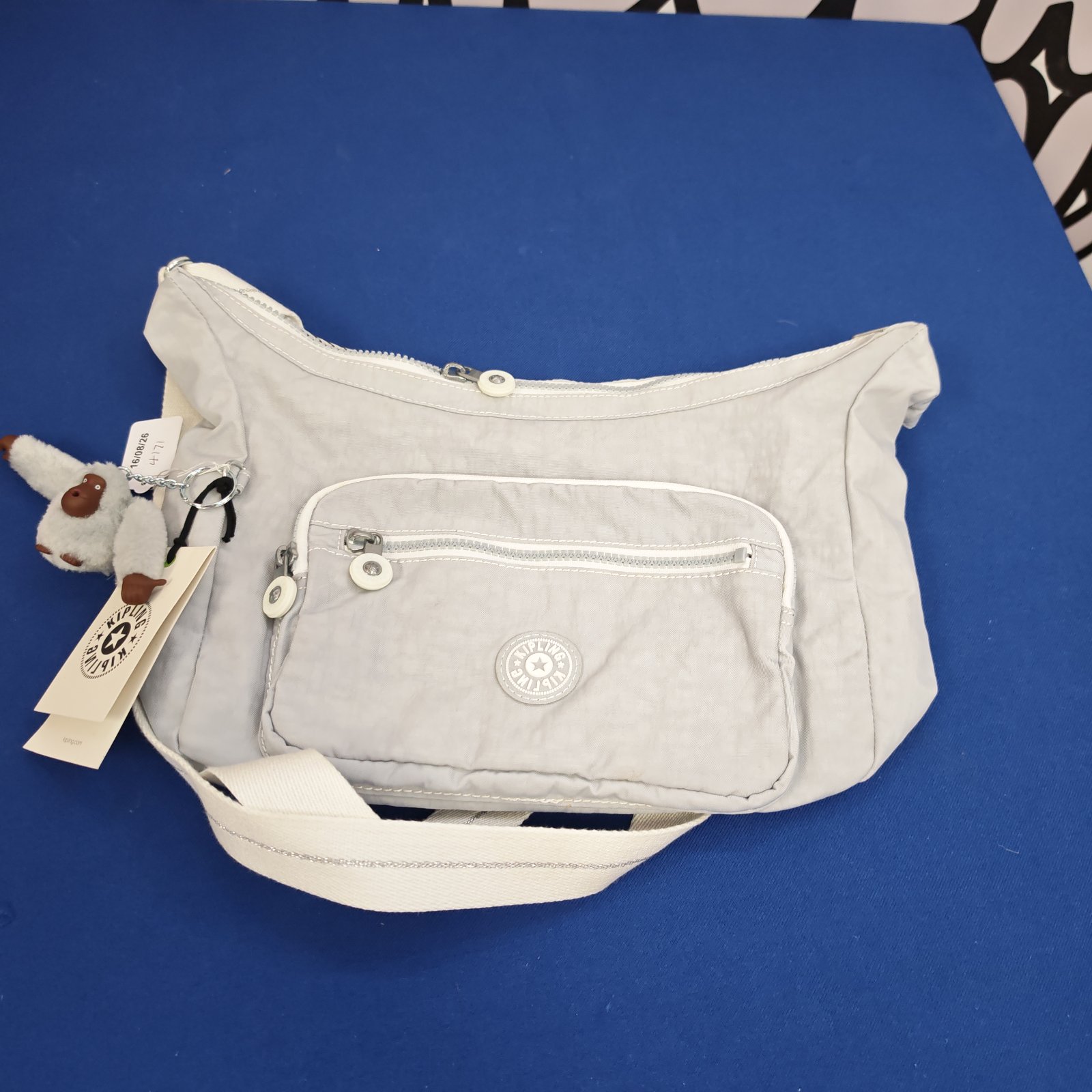 Unused Kipling shoulder bag with tags, model KI3034.