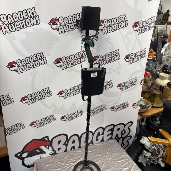 Vintage Lone Star metal detector for treasure hunting.