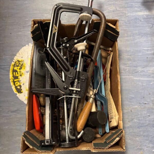 Tray of assorted tools inc clamps, breaker bar & others