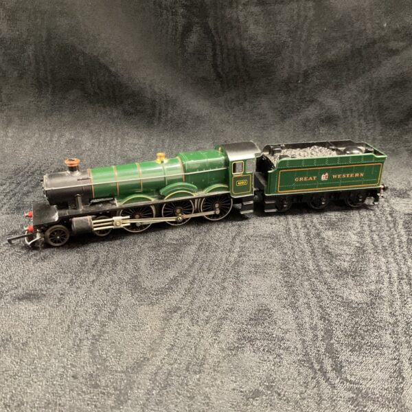 Triang Hornby OO Gauge R759 4-6-0 Great Western Hall Class Locomotive and tender