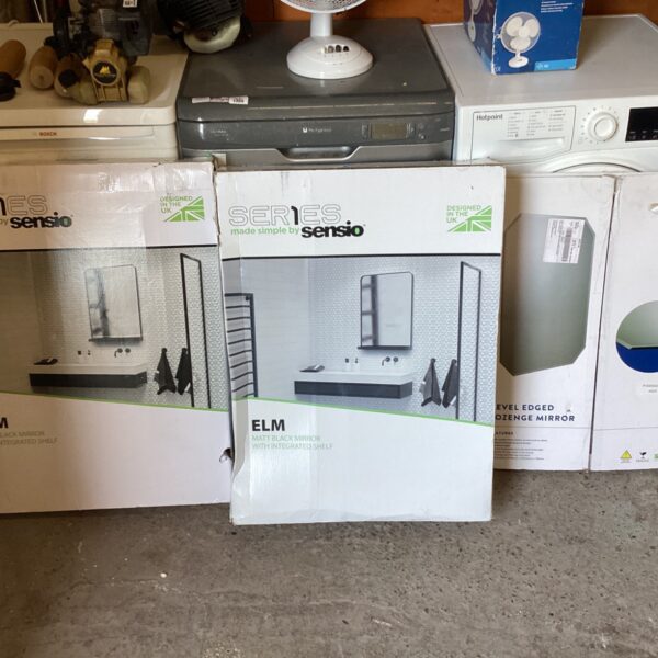 Job lot of mirrors. All from a b&q faulty returns pallet
