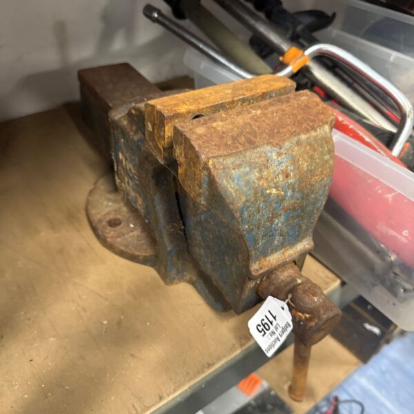 record no4 med/large bench vice