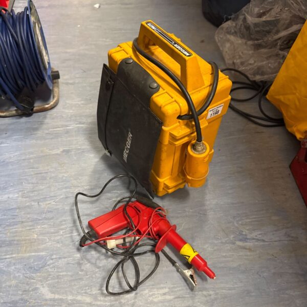megger pat2 appliance tester with cables
