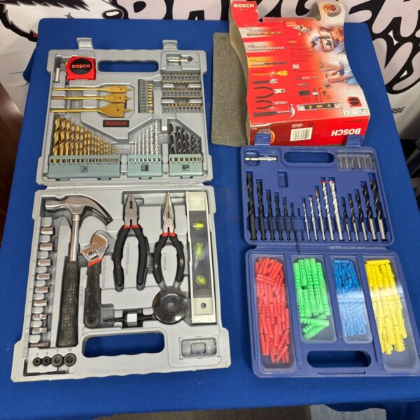 bosch titanium plus tool kit with rawl plug & drill bit set