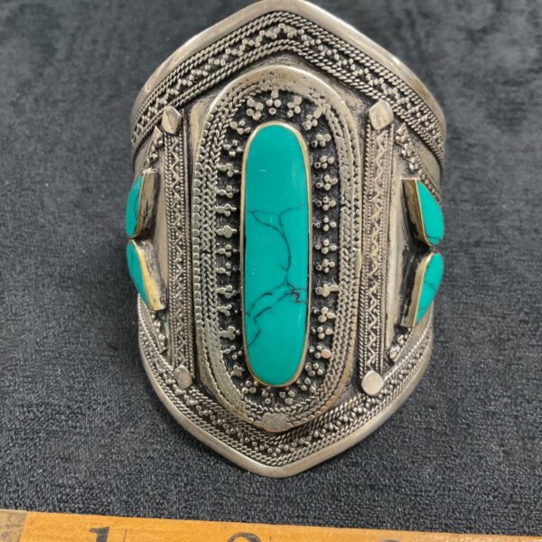 vintage Indian silver cuff bracelet highly decorated and set with turquoise stones 54.6 g